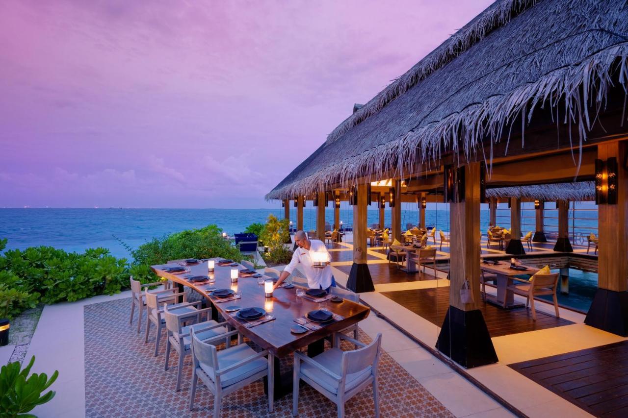 Hotel Grand Park Kodhipparu Maldives à Baros Island Extérieur photo