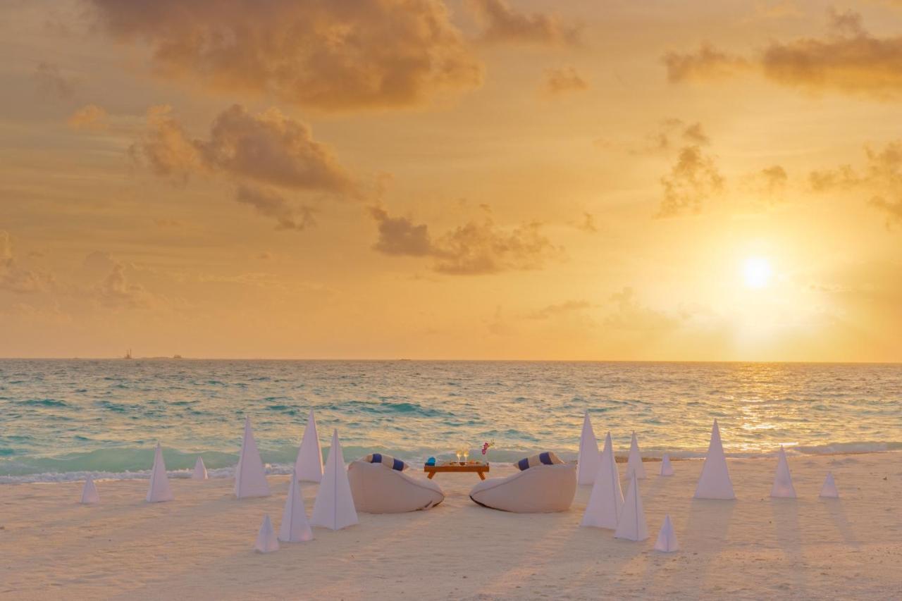 Hotel Grand Park Kodhipparu Maldives à Baros Island Extérieur photo