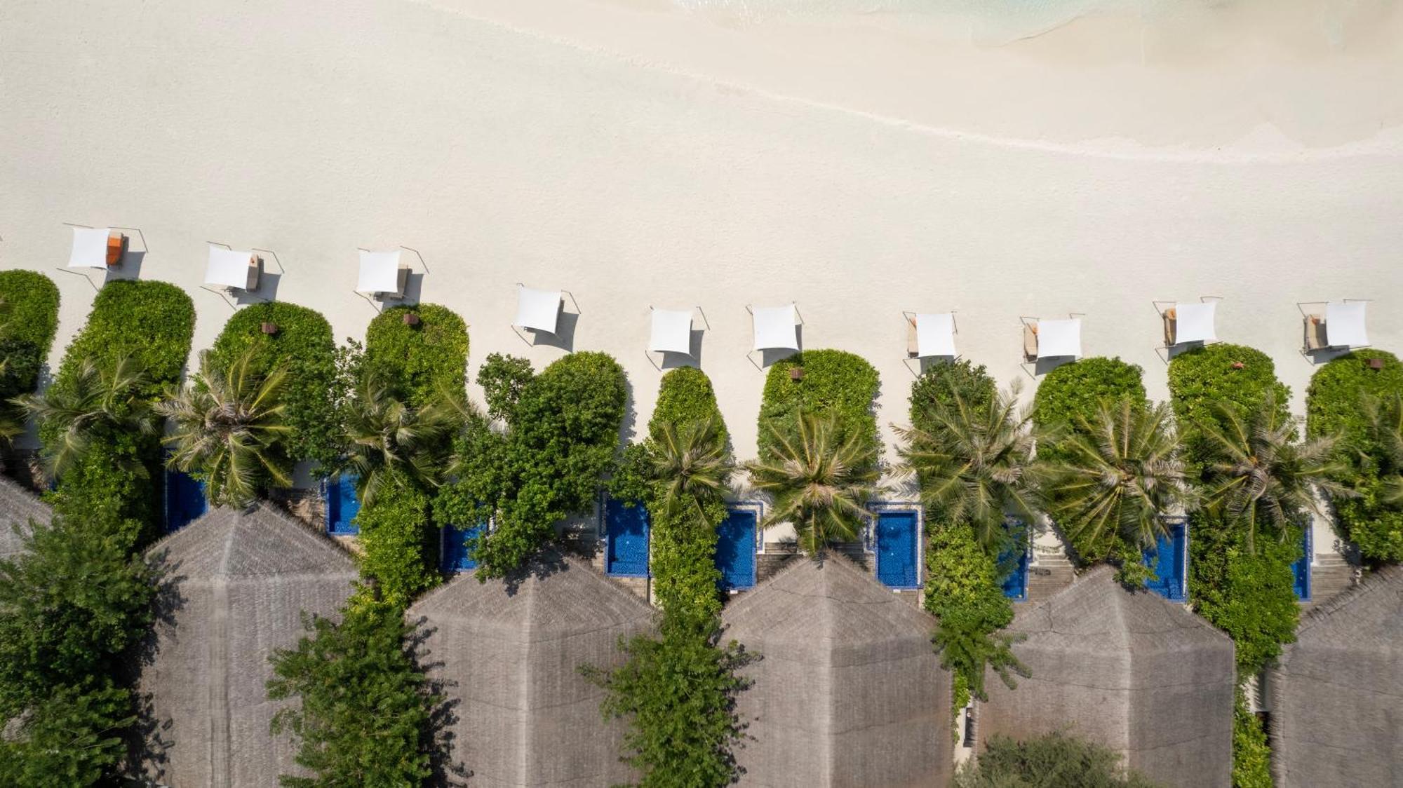 Hotel Grand Park Kodhipparu Maldives à Baros Island Extérieur photo