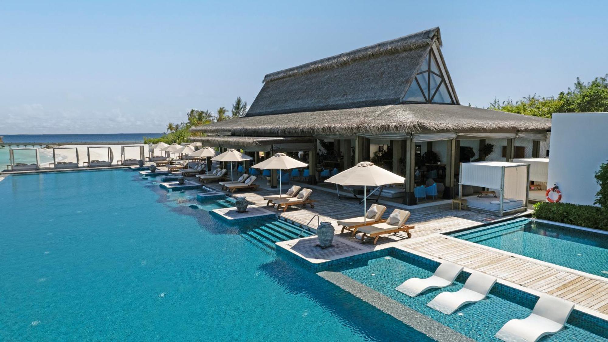 Hotel Grand Park Kodhipparu Maldives à Baros Island Extérieur photo