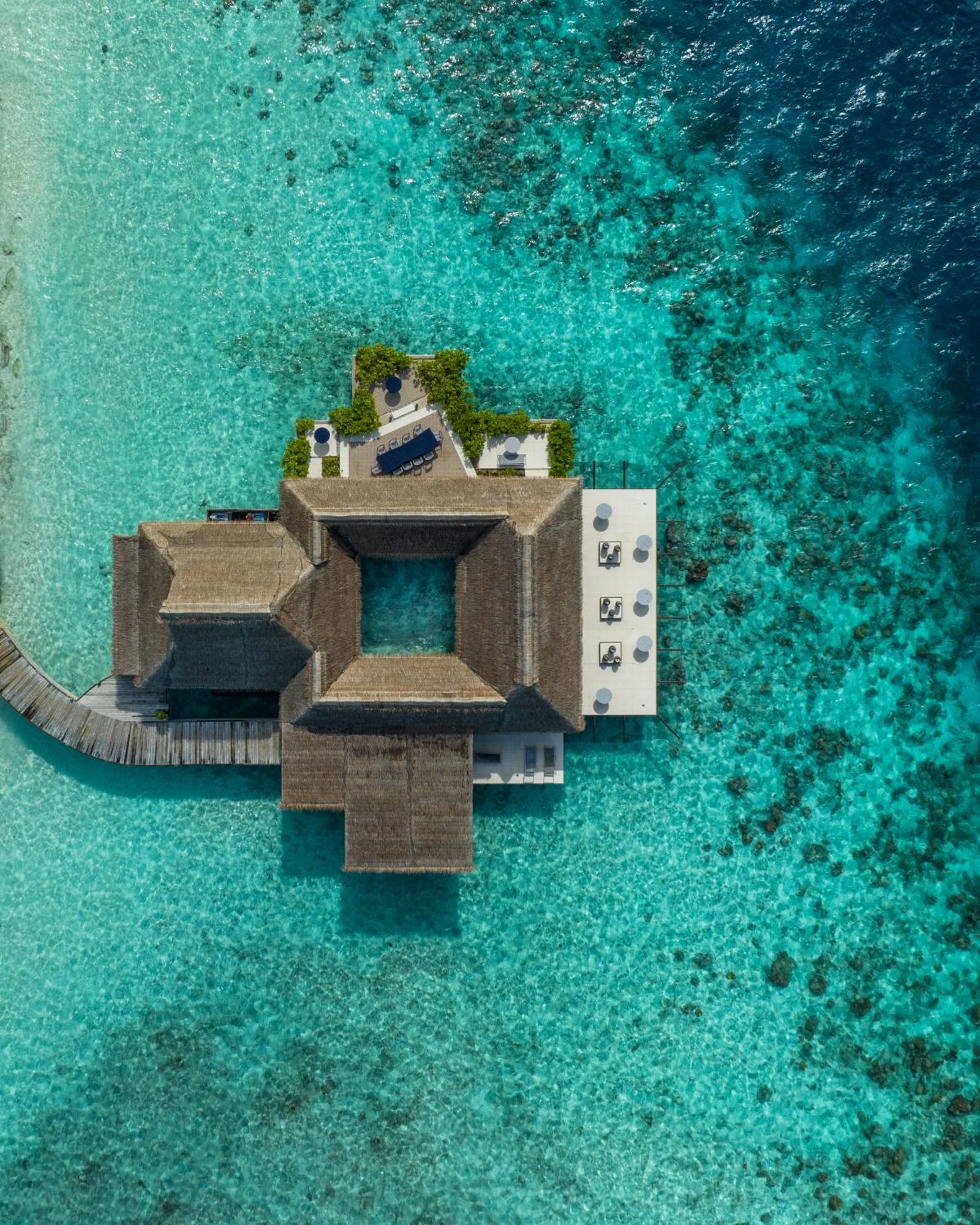 Hotel Grand Park Kodhipparu Maldives à Baros Island Extérieur photo