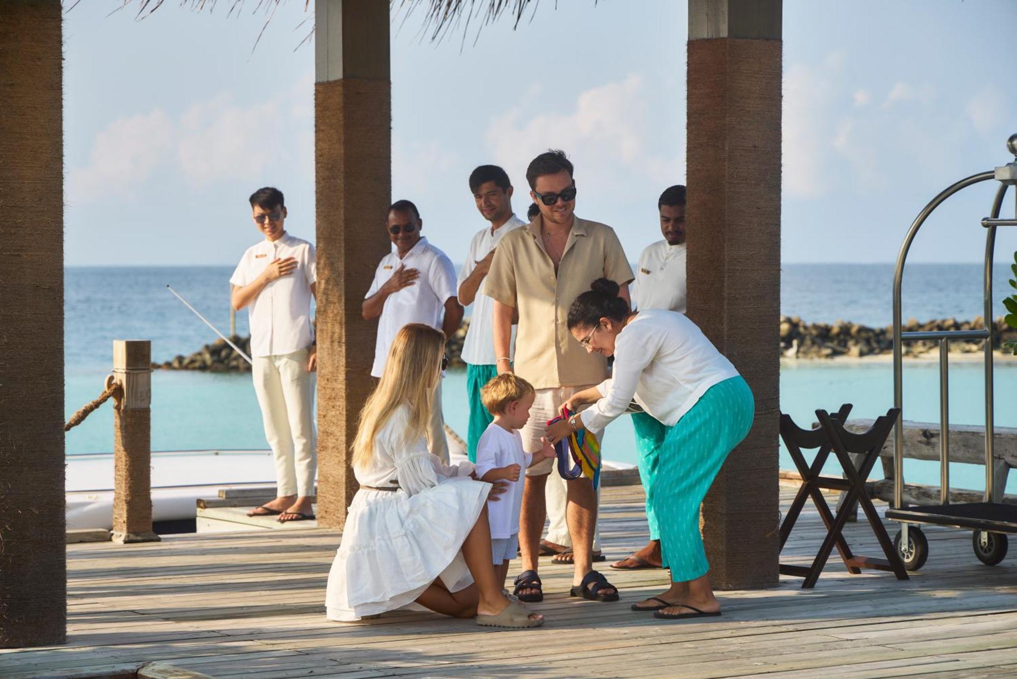 Hotel Grand Park Kodhipparu Maldives à Baros Island Extérieur photo